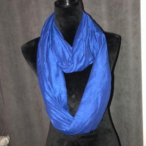 Infinity scarf